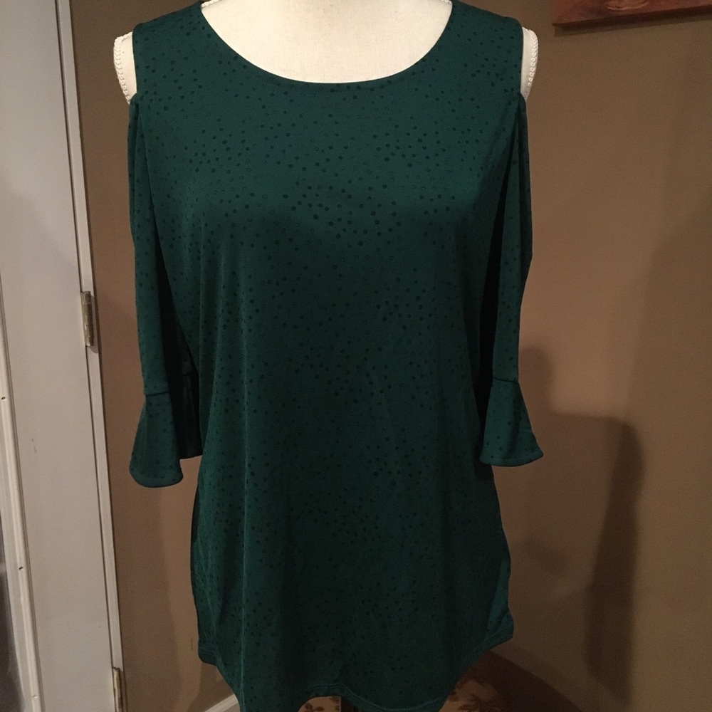 NWT Cold Shoulder Top